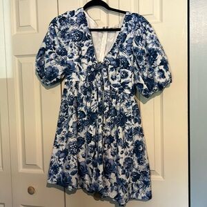 NWOT Abercrombie Blue Floral Puff Sleeve Dress
